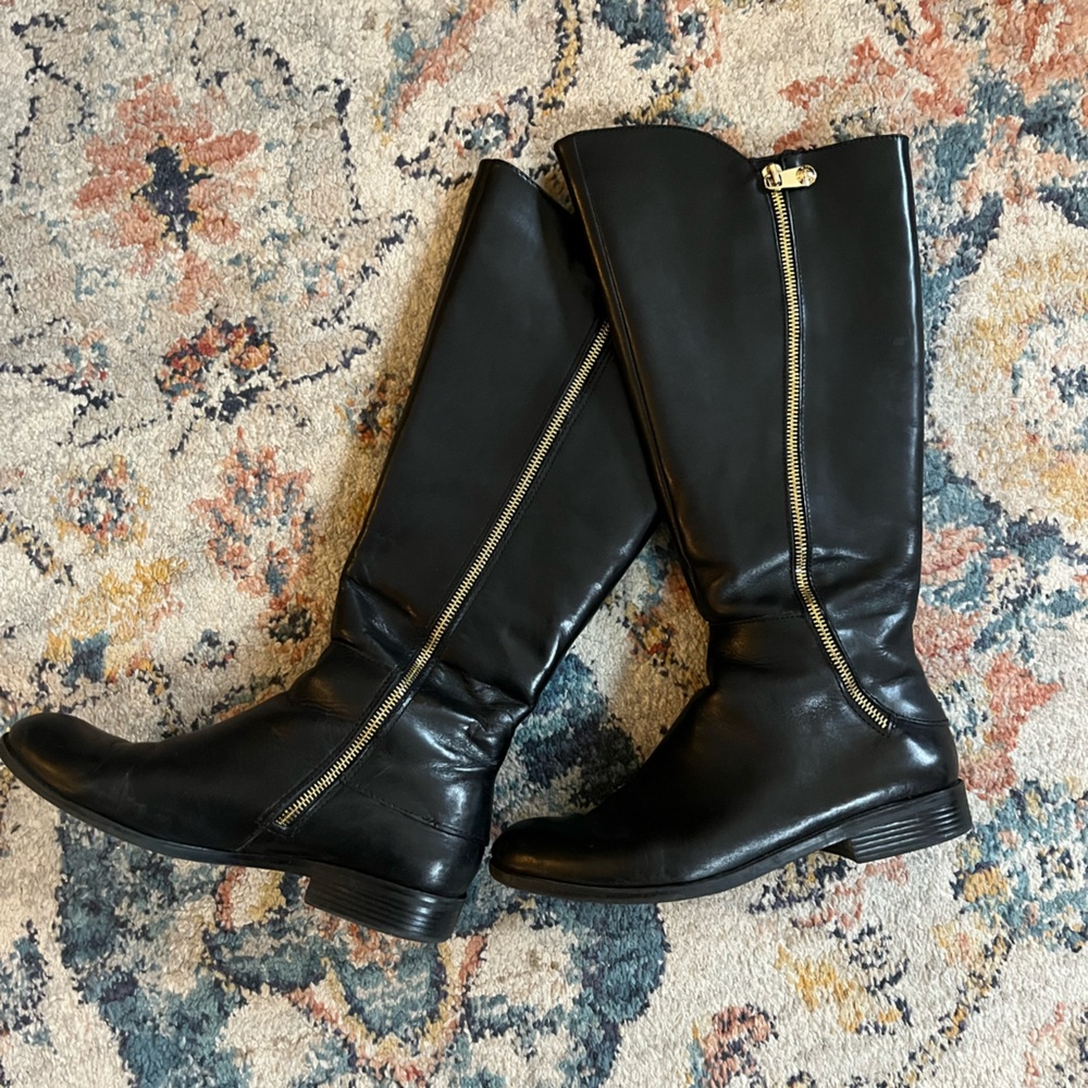 Tahari Billings Tall Black Leather Boot with Gold Tone Side Zippers, size 8
